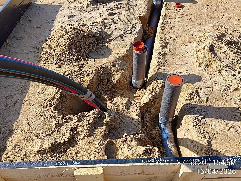 Выводы инженерных коммуникаций в основании плиты